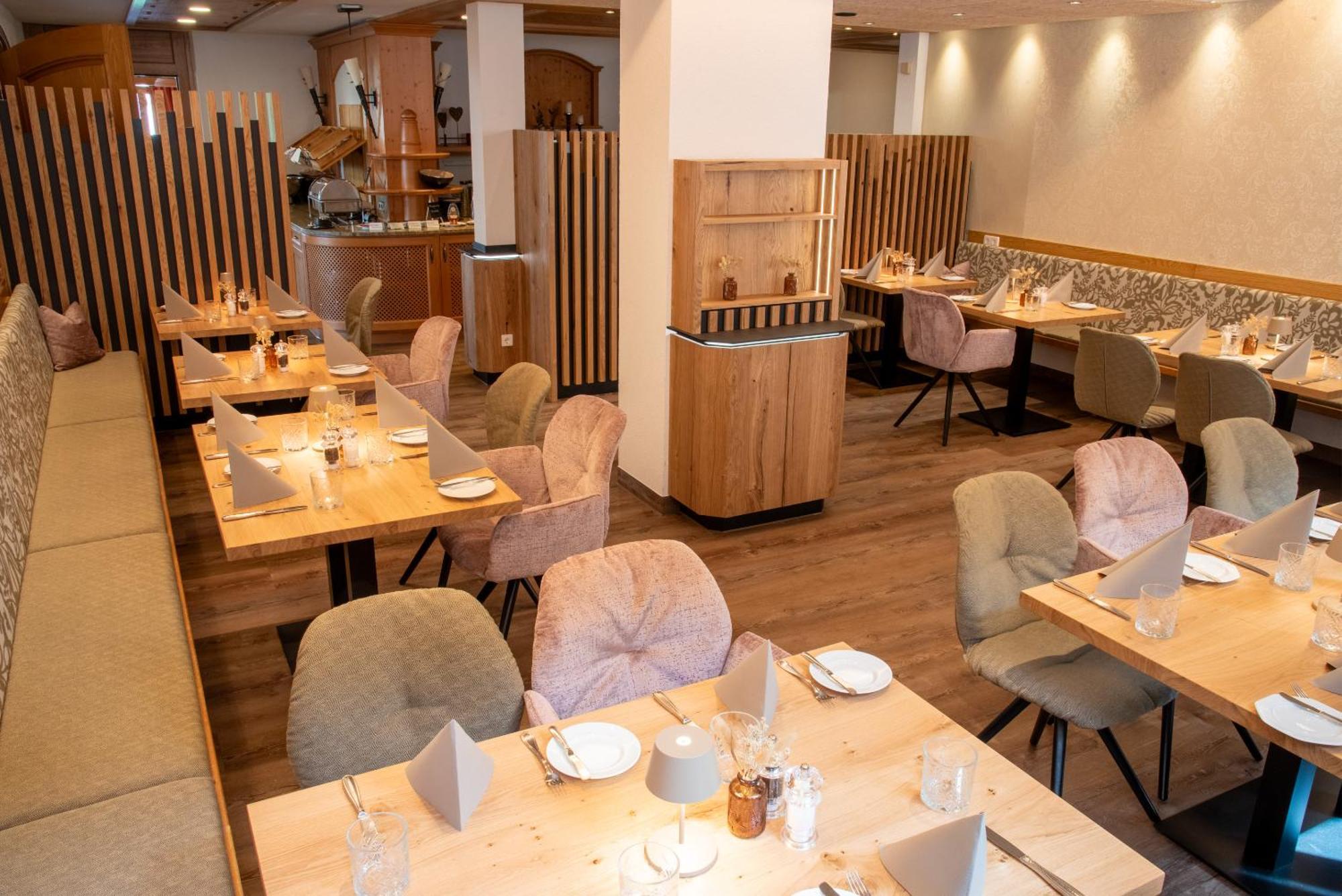 Hotel & Restaurant Post Лайхинген Экстерьер фото